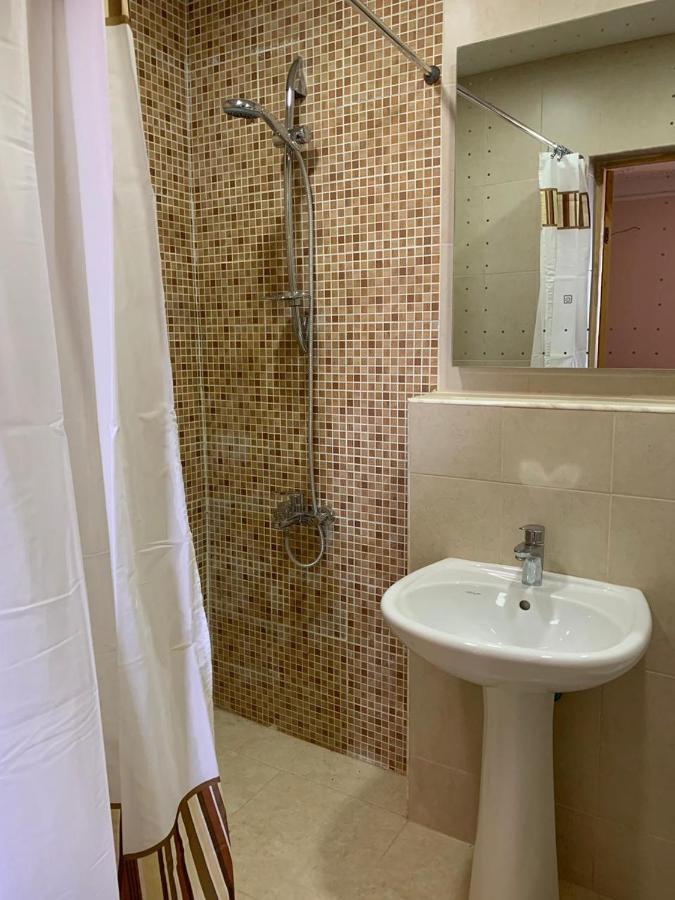 Bolnisi Elia Hotel Eksteriør billede